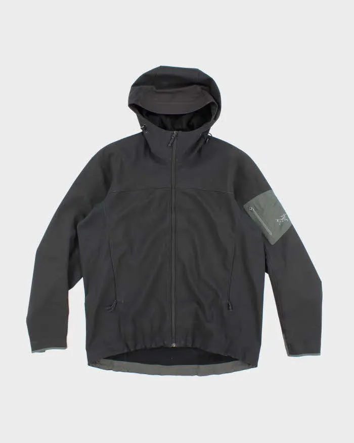 Vintage Y2K Arc'teryx Hooded Lightweight Windbreaker Jacket - L sold by Rokit