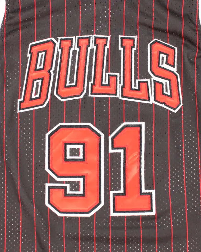 Vintage 90's Nike NBA Chicago Bulls Basketball Jersey - M sold by Rokit product image thumbnail 3