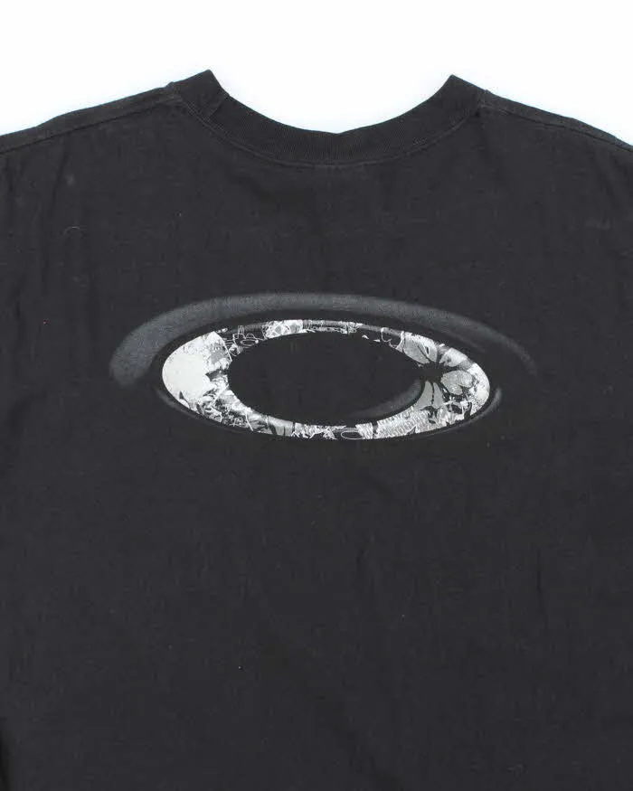 Vintage Y2K Oakley Spell Logo Graphic T-Shirt - L sold by Rokit product image thumbnail 4