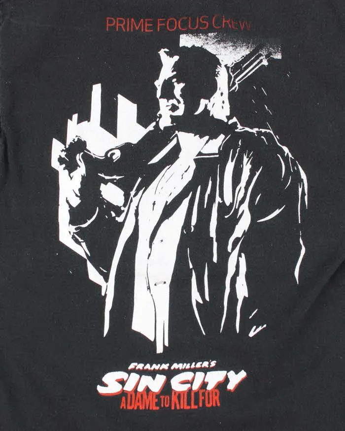 Vintage 2000's Frank Miller's Sin City T-shirt - S sold by Rokit product image thumbnail 4