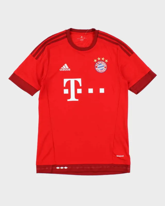 Vintage 2000's Adidas Bayern Munchen Home Football Shirt - S sold by Rokit