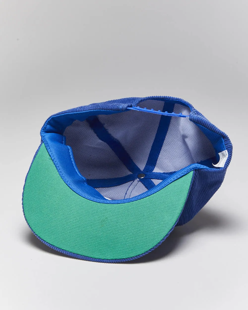 Vintage 90's Molson Skiing Corduroy Snapback Hat - OS sold by Rokit product image thumbnail 4