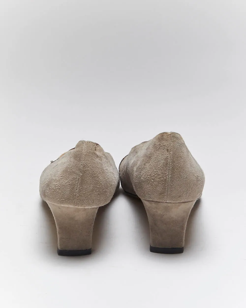 Vintage Salvatore Ferragamo Suede Kitten Heels - UK6.5 sold by Rokit product image thumbnail 4