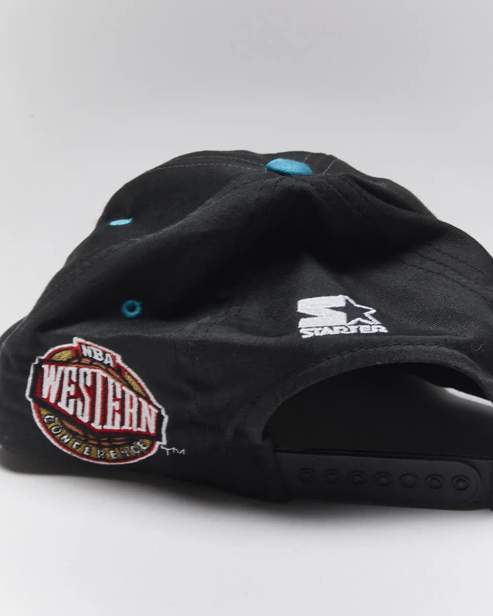 Vintage 90's Starter Vancouver Grizzlies Snapback - OS sold by Rokit product image thumbnail 4