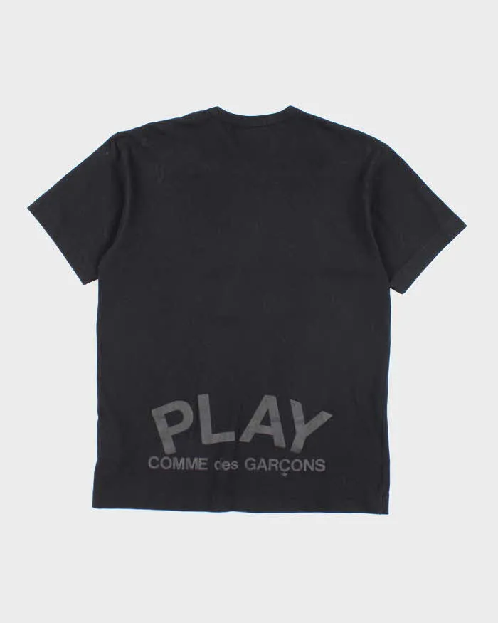 Vintage Comme Des Garcons Play T-shirt - L sold by Rokit product image thumbnail 2