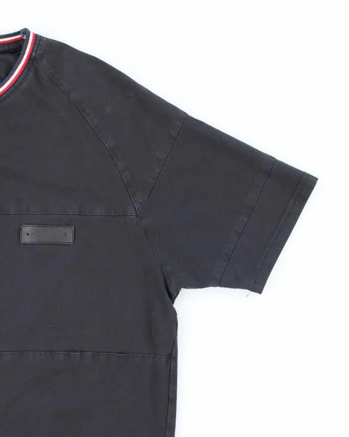 Vintage Dolce & Gabbana T-shirt - L sold by Rokit product image thumbnail 4