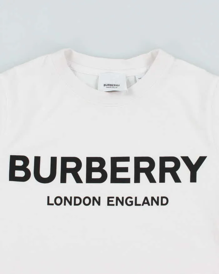 Vintage 2000's Burberry Spell Out Graphic T-Shirt - S sold by Rokit product image thumbnail 3