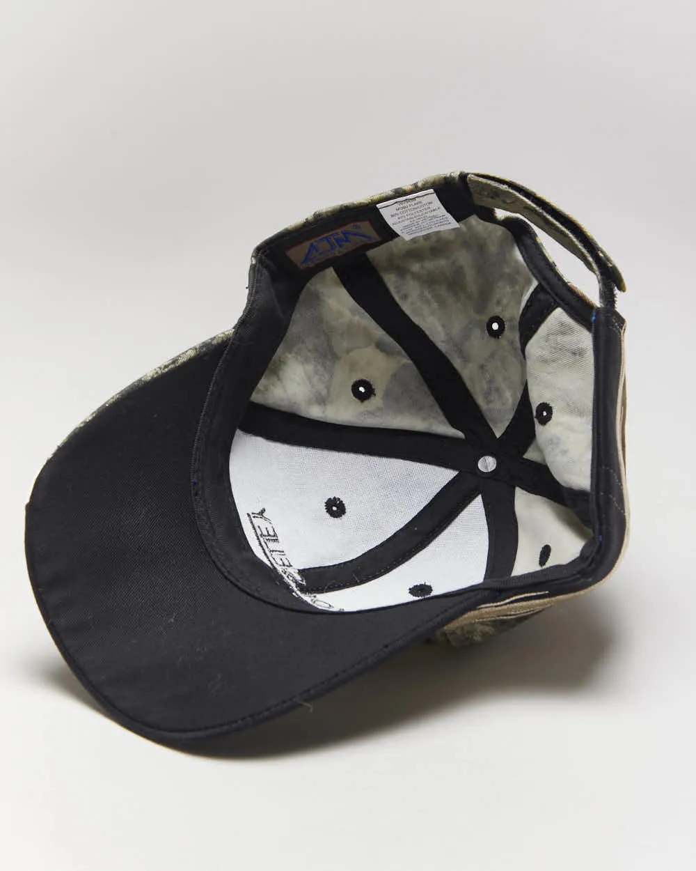 Vintage 2000's Mossy Oak Camo Embroidered Cap - OS sold by Rokit product image thumbnail 4