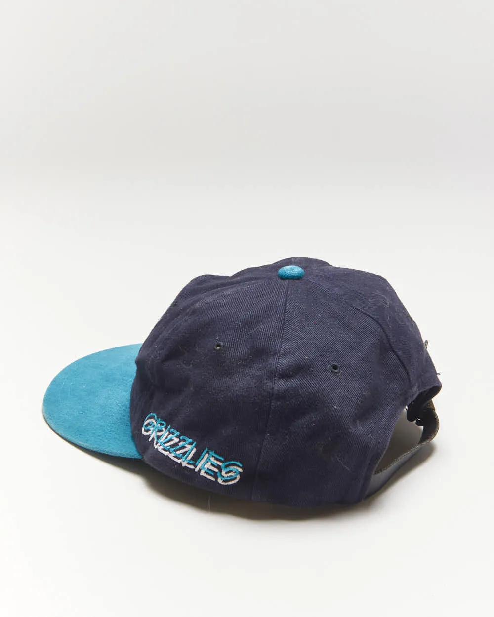 Vintage Vancouver Grizzlies Cap - OS sold by Rokit product image thumbnail 2