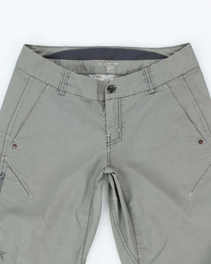 Vintage Women's Arc'teryx Multi Pocket Utility Trousers - W28 L30 sold by Rokit product image thumbnail 3