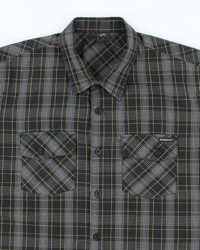 Vintage 00s Oakley Short Sleeve Shirt - L sold by Rokit product image thumbnail 3