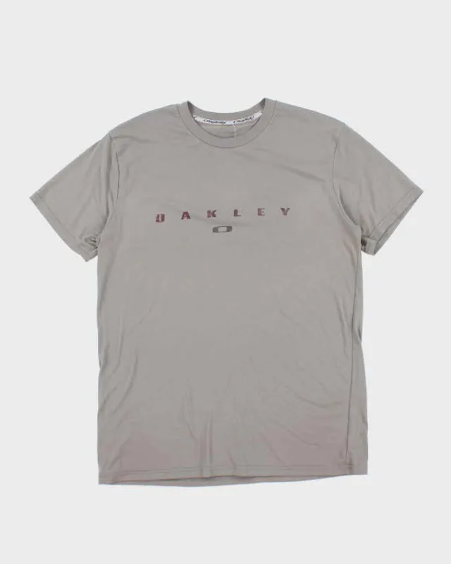 Vintage 00s Oakley T-shirt - L sold by Rokit