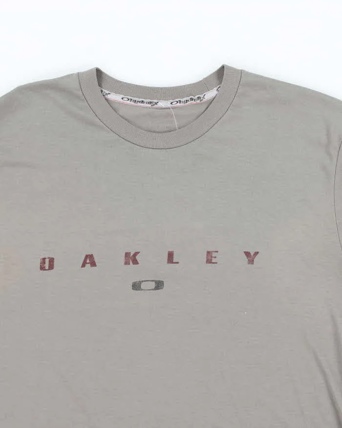Vintage 00s Oakley T-shirt - L sold by Rokit product image thumbnail 3
