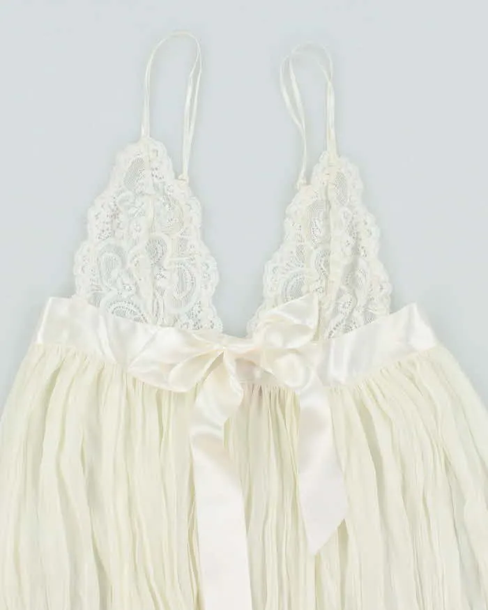 Vintage Y2k 00s Victoria's Secret Pleated Cami - XS sold by Rokit product image thumbnail 3