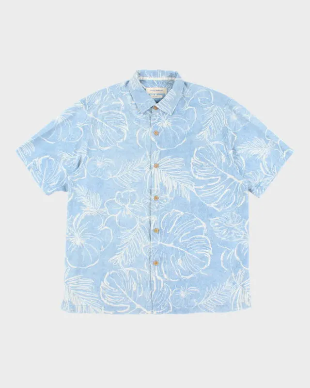 Vintage Tommy Bahama Lightweight Patterned Hawaiian Shirt - L sold by Rokit