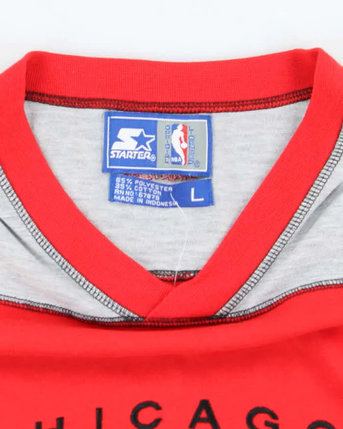 Vintage 90's Starter Chicago Bulls NBA 1/2 Sleeve T-Shirt - L sold by Rokit product image thumbnail 5
