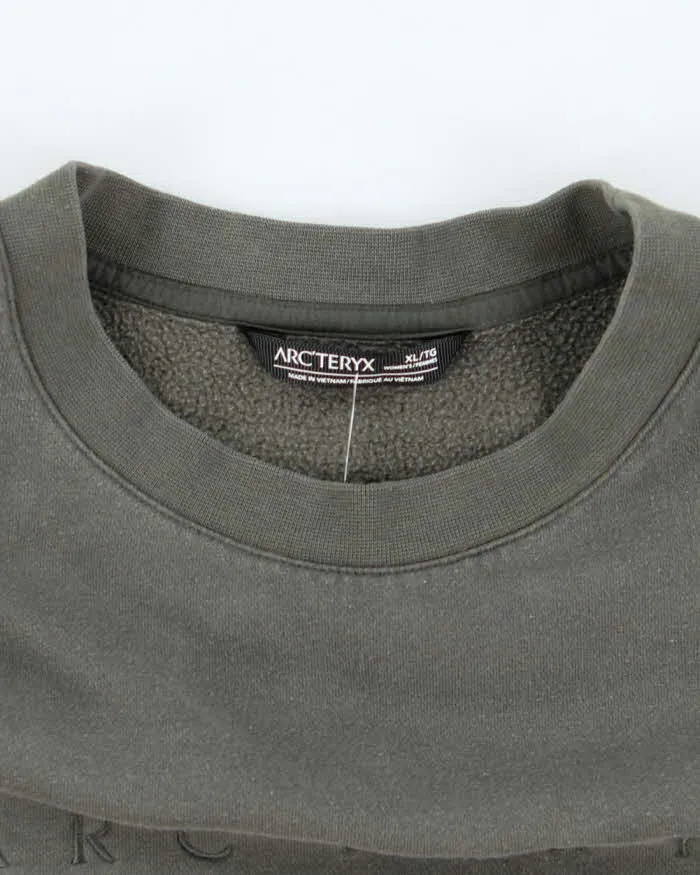 Vintage 2000's Arc'teryx Embroidered Spell Out Logo Sweatshirt - XL sold by Rokit product image thumbnail 5