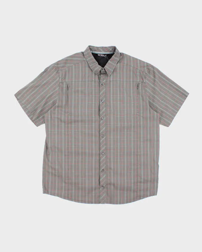 Vintage Arc'teryx Lightweight Hidden Pockets Shirt - XL sold by Rokit