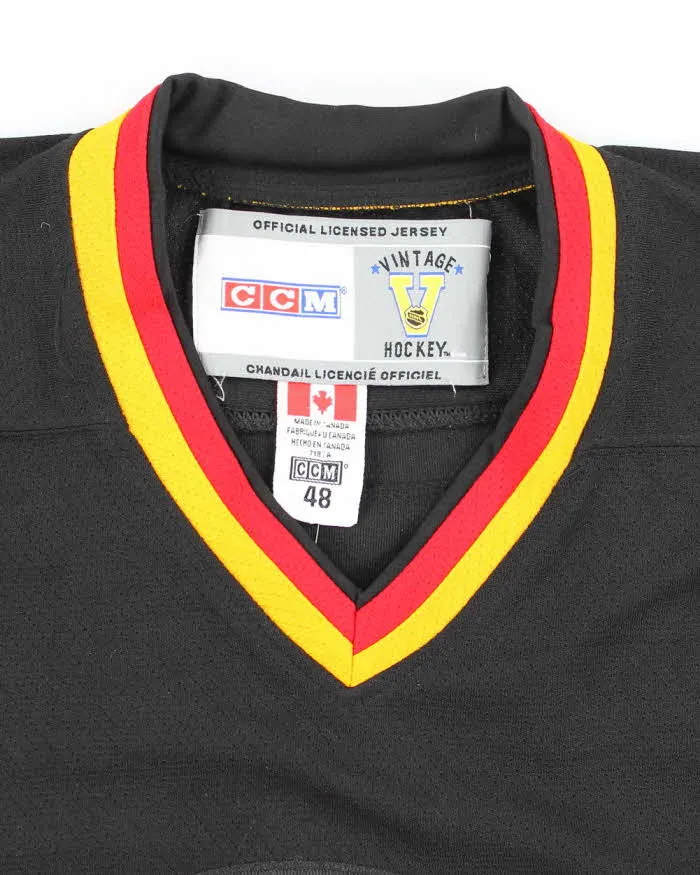 Vintage Vancouver Canucks NHL Oversized Hockey Jersey - L sold by Rokit product image thumbnail 4