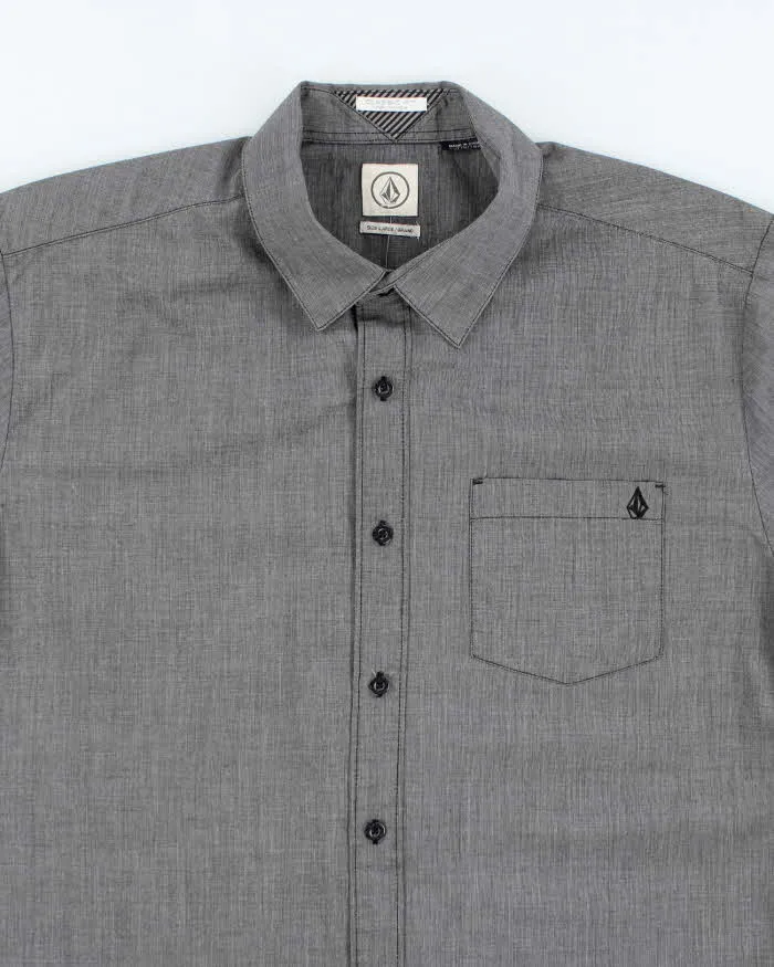 Vintage 00s Volcom Short Sleeve Shirt - L sold by Rokit product image thumbnail 3