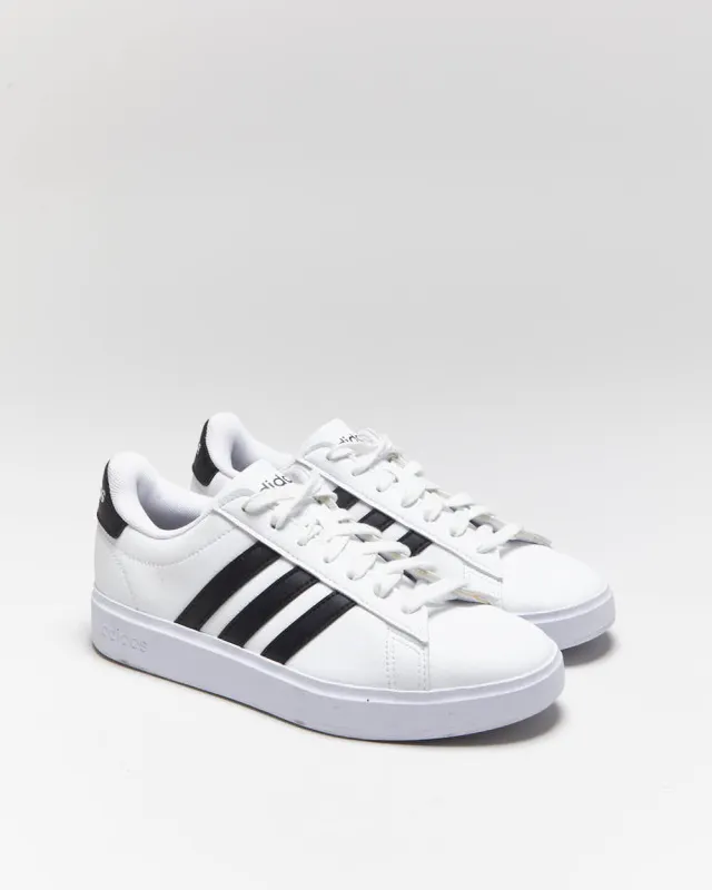 Adidas Grand Court Trainers - UK4.5 made by Adidas