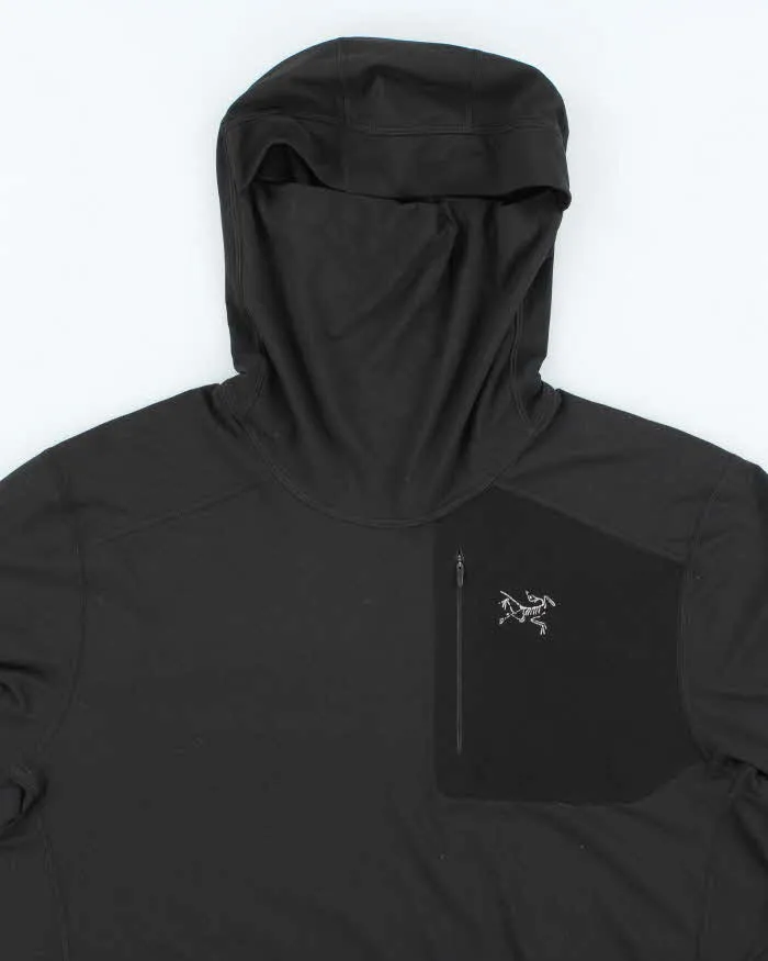 Vintage Arc'teryx Lightweight High Neck Pull Over Hoodie - M sold by Rokit product image thumbnail 3
