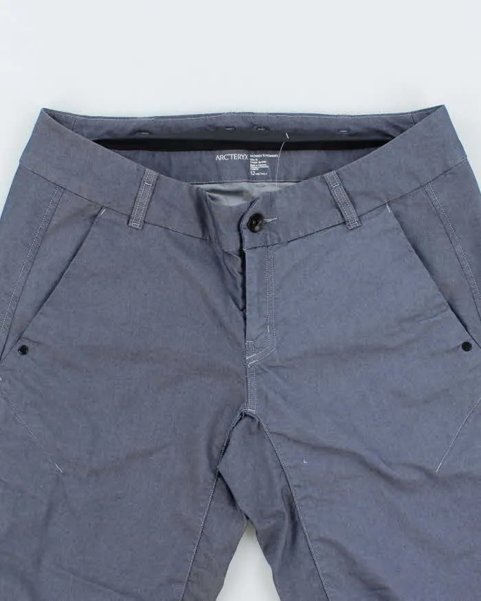Vintage Y2K Arc'teryx 3/4 Lightweight Shorts - W32 L29 sold by Rokit product image thumbnail 3