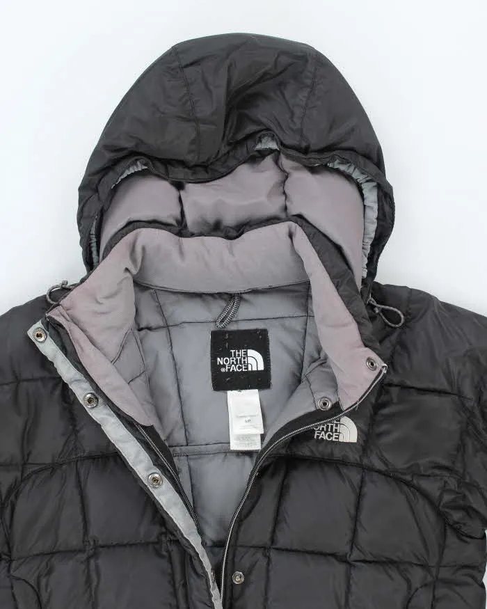 Vintage Women's The North Face Lightweight Hooded Puffer Parka Jacket - S sold by Rokit product image thumbnail 3