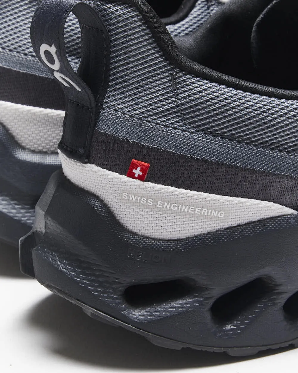 ON Cloudsurfer Trail Trainers - UK10 sold by Rokit product image thumbnail 5