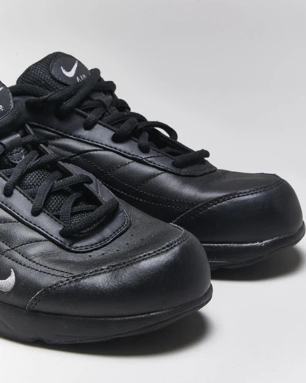 Vintage Nike Airliner Trainers- UK7 sold by Rokit product image thumbnail 5