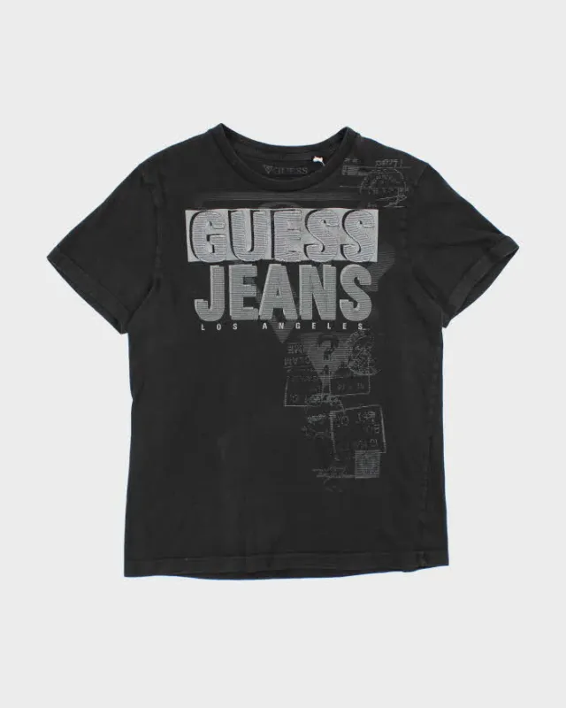 Vintage Y2k 00s Guess T-shirt - M sold by Rokit