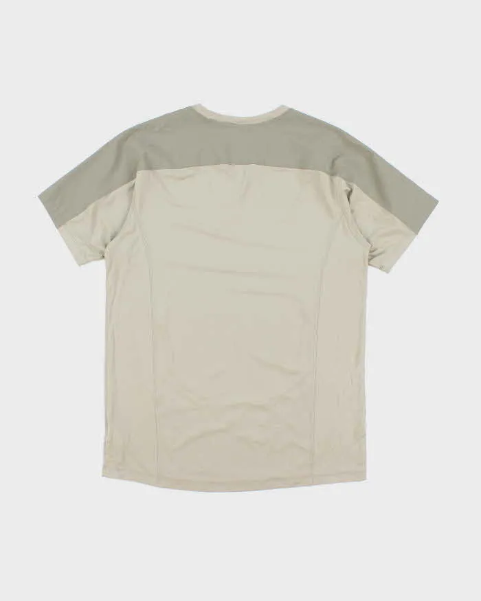 Vintage 2000's Arc'teryx Lightweight T-Shirt - S sold by Rokit product image thumbnail 2