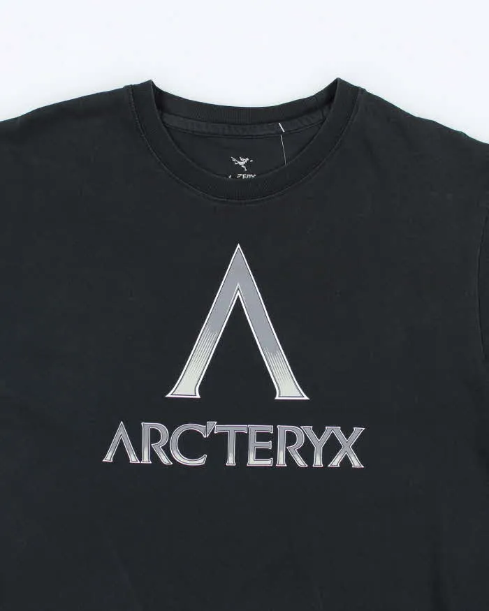 Vintage Arc'teryx Centre Logo Graphic T-Shirt - S sold by Rokit product image thumbnail 3