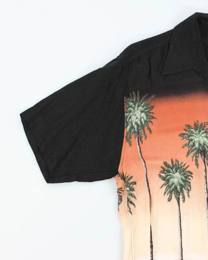 Vintage Y2K Dolce & Gabbana Palm Tree Printed Hawaiian Shirt - L sold by Rokit product image thumbnail 4