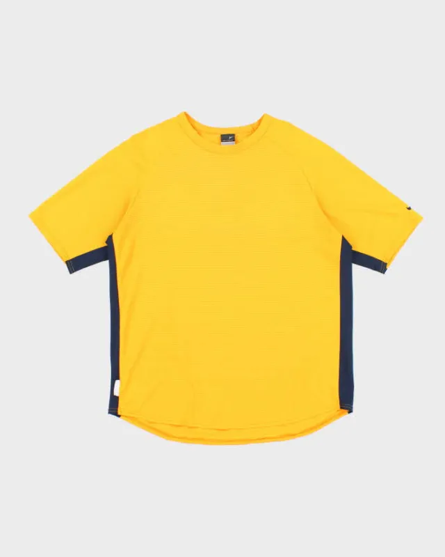 Vintage Y2K Nike Waffle Textured Lightweight Sports Shirt - L sold by Rokit