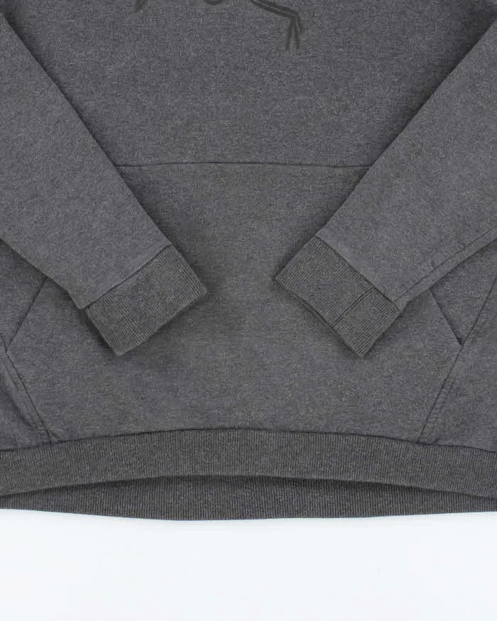 Vintage 2000's Arc'teryx Centre Logo Hoodie - L sold by Rokit product image thumbnail 4