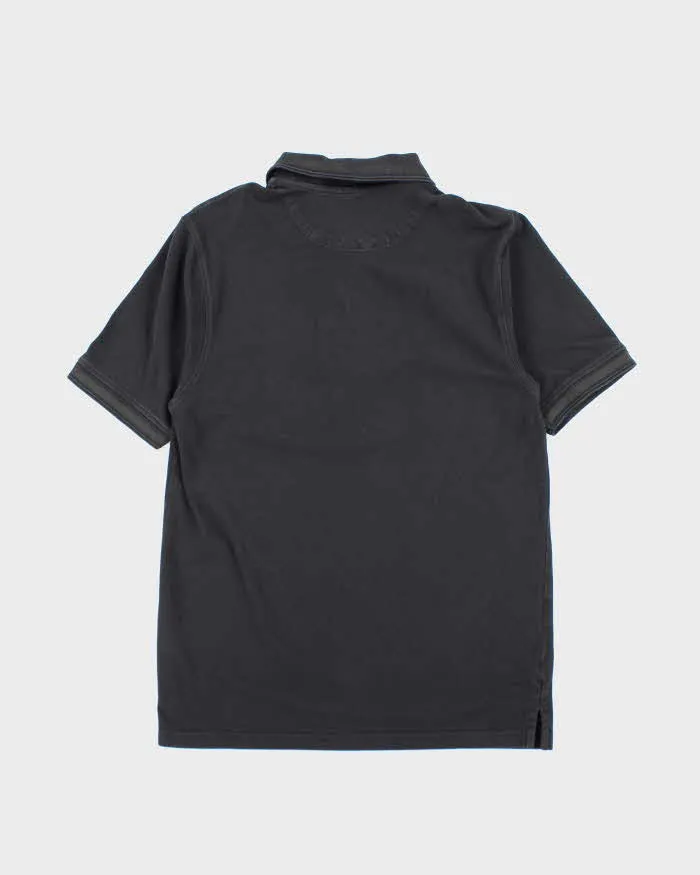 Vintage 2000's Burberry Blackout Embroidered Logo Polo Shirt - M sold by Rokit product image thumbnail 2