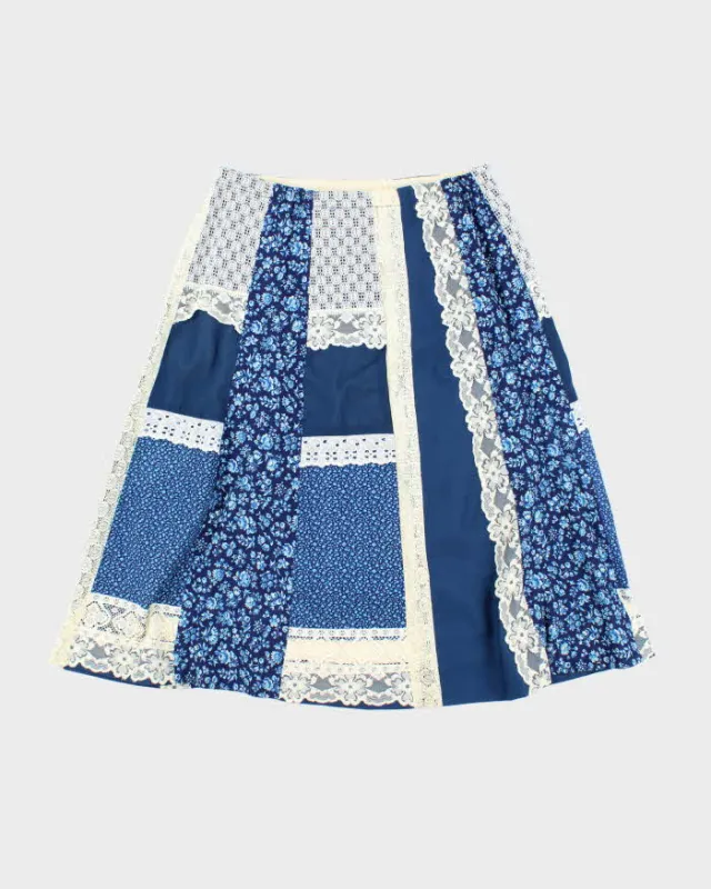 Vintage Y2K Patterned Knee Skirt - M sold by Rokit