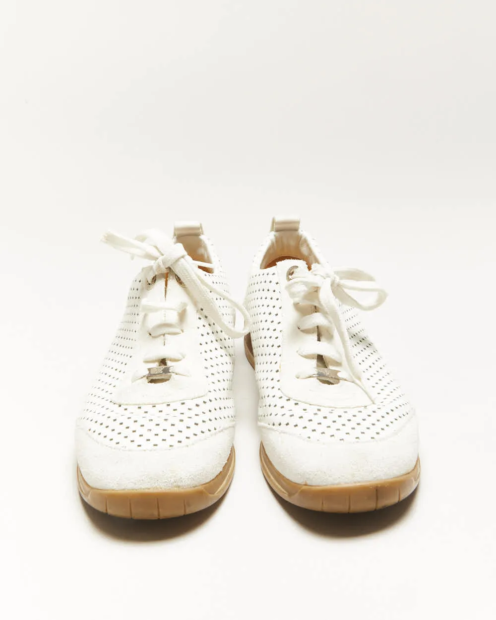 Louis Vuitton Leather Trainers - UK6.5 sold by Rokit product image thumbnail 3