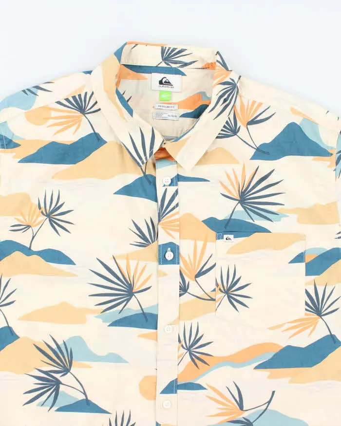 Vintage 2000's Quiksilver Floral Print Short Sleeve Shirt - XL sold by Rokit product image thumbnail 3