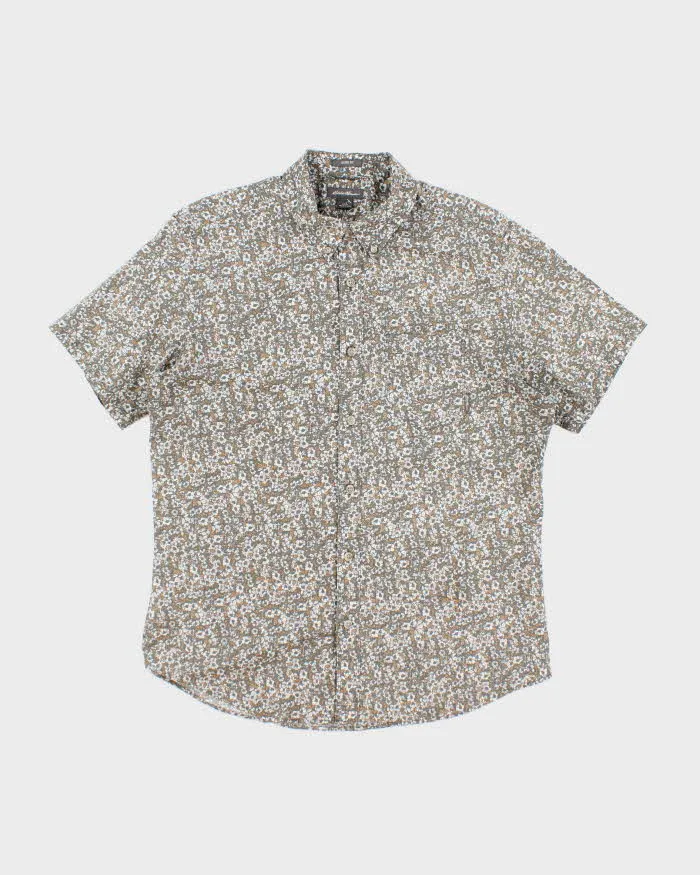 Vintage 2000's Eddie Bauer Floral Print Short Sleeve Shirt - L sold by Rokit