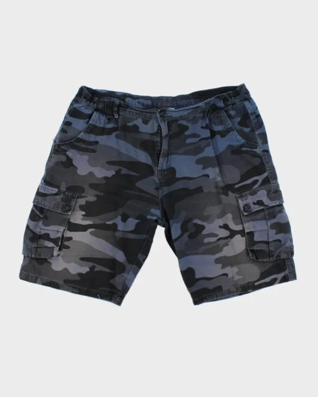 00s Faded Blue Camouflage Cargo Shorts - W38 sold by Rokit