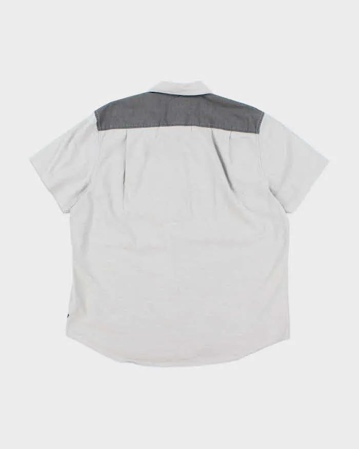 Vintage Y2K Guess Plain Short Sleeve Shirt - XL sold by Rokit product image thumbnail 3