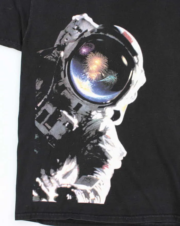 Vintage 90's Benson & Hedges Oversized Space Graphic T-Shirt - XXL sold by Rokit product image thumbnail 3