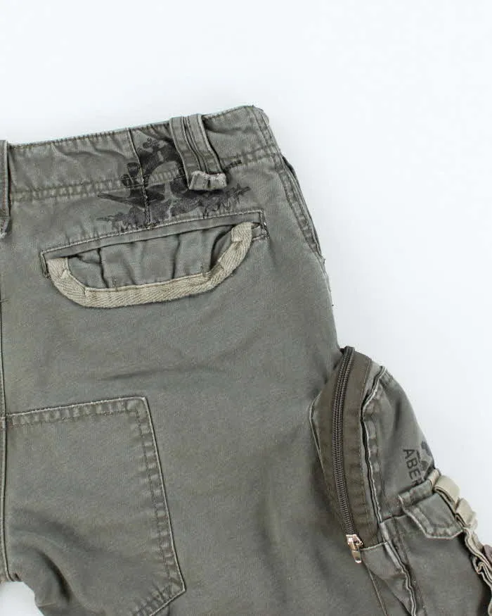 Vintage Y2K Abercrombie & Fitch Military Style Cargo Shorts - W28 L12 sold by Rokit product image thumbnail 4
