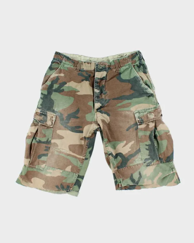 Vintage Y2K Military Style Faded Camouflage Cargo Shorts - W30 L12 sold by Rokit