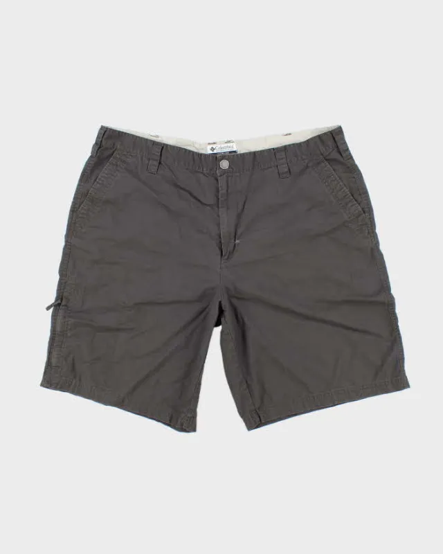 Vintage 2000's Columbia Lightweight Hiking Shorts - W36 L10 sold by Rokit
