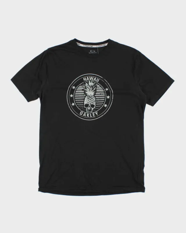 Vintage Oakley Hawaii Skull Graphic T-Shirt - L sold by Rokit