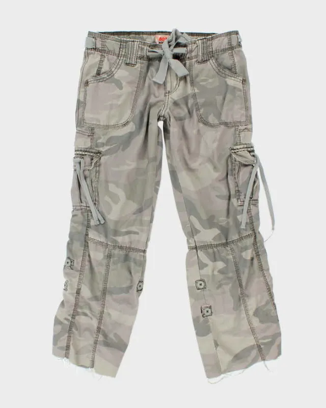 Vintage Y2k 00s No Boundaries Camouflage Cropped Trousers - W30 L26 sold by Rokit