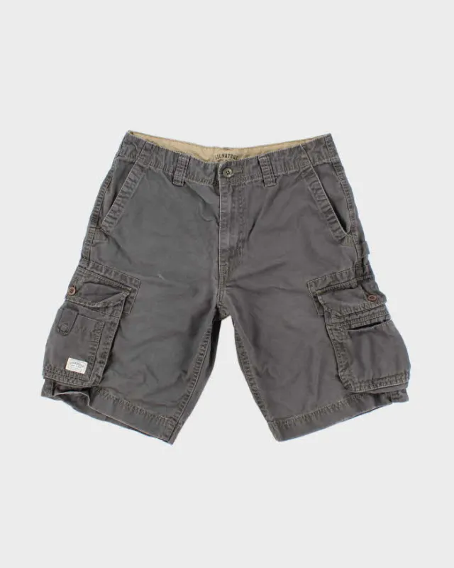 Vintage Levi's Faded Wide Leg Cargo Shorts - W32 L11 sold by Rokit